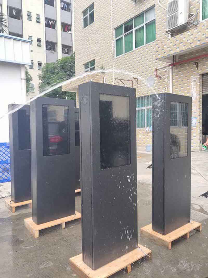 32寸戶外立式廣告機-02