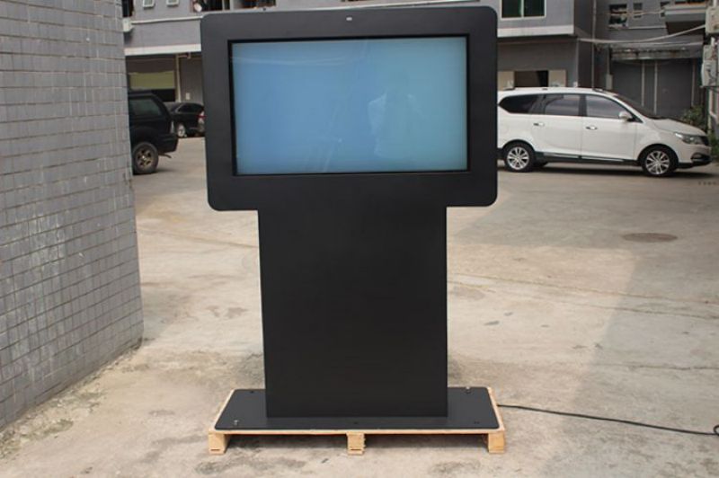 商用戶外落地廣告機(jī)-02