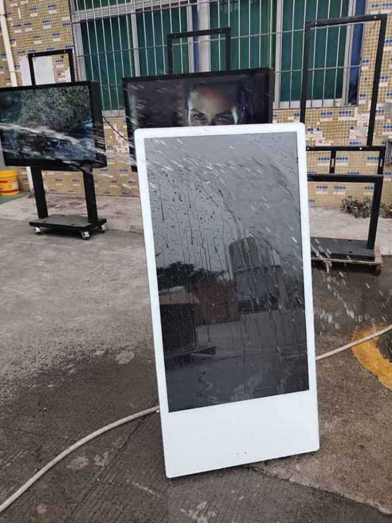 43寸戶外推車款廣告機多媒體智能廣告-01