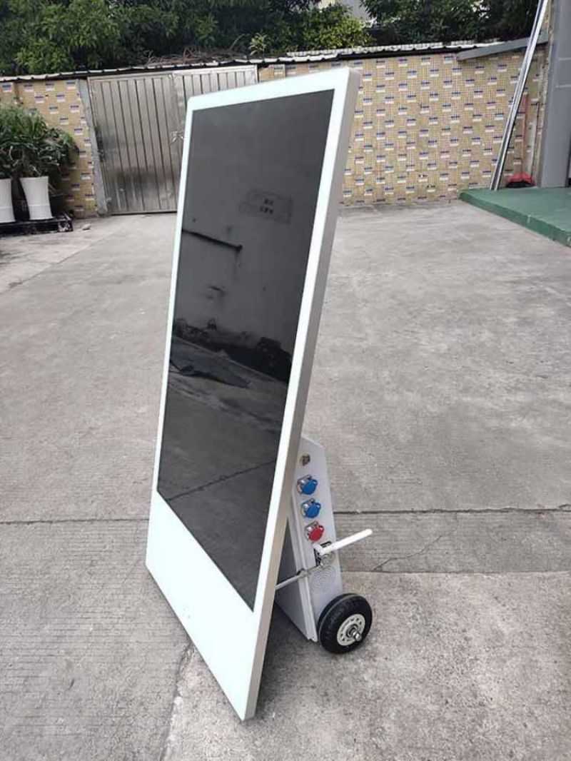 43寸戶外推車款廣告機多媒體智能廣告-03
