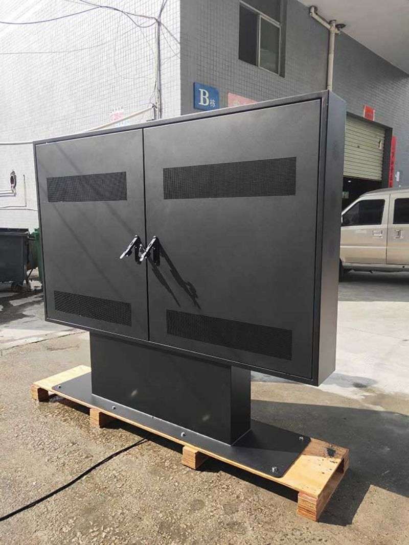49寸戶外電子閱報欄液晶多屏廣告機-02