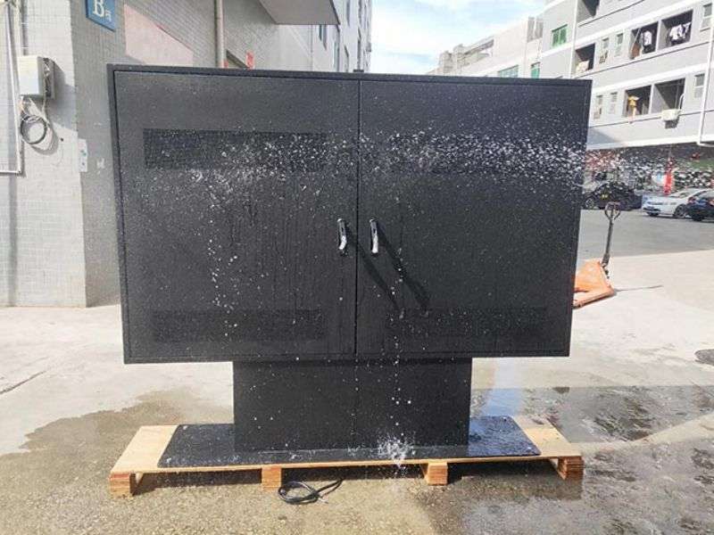 49寸戶外電子閱報欄液晶多屏廣告機-06