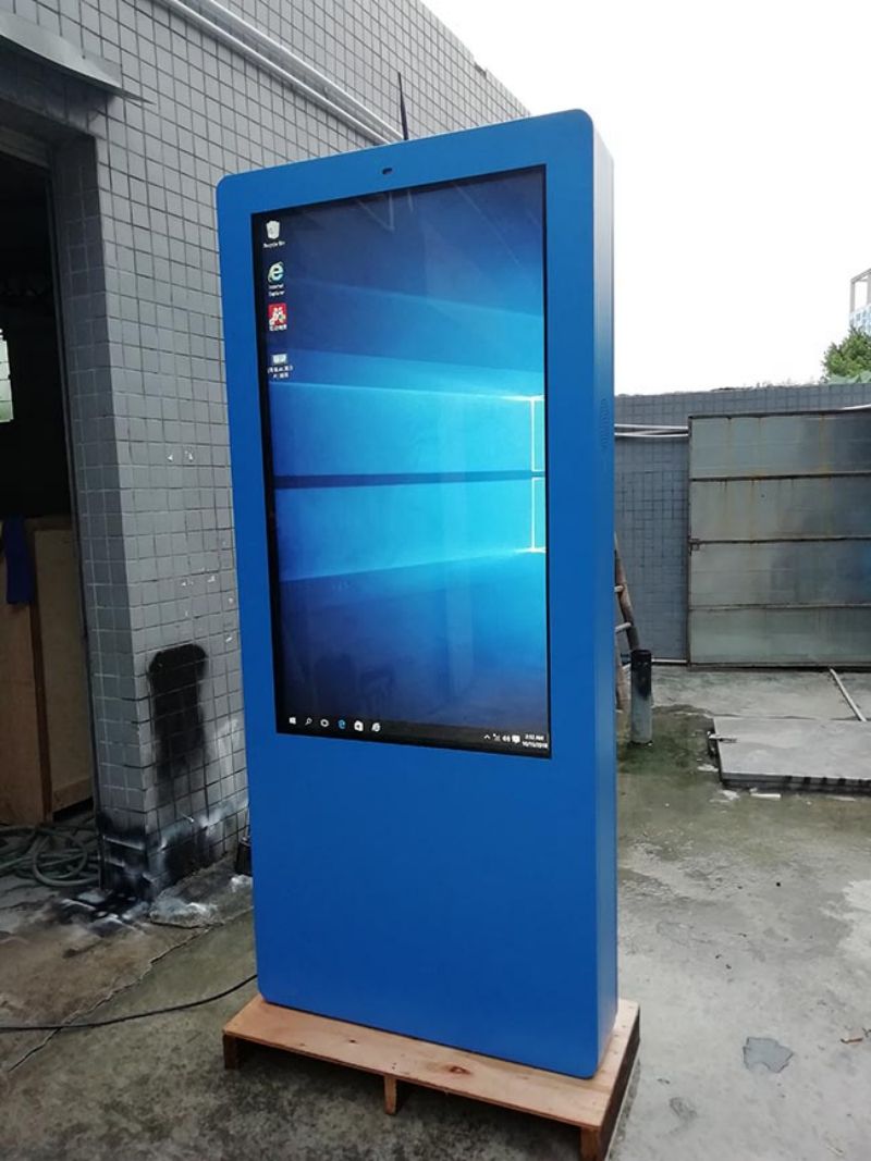 液晶高亮屏戶外廣告機-01