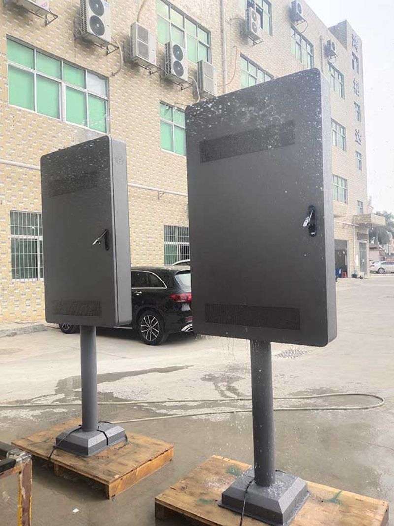 55寸豎屏戶(hù)外廣告機(jī)數(shù)字標(biāo)牌廠家-05