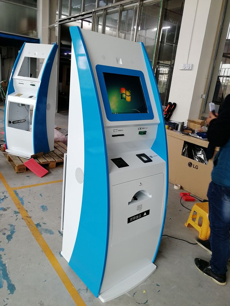 大堂自助服務(wù)機(jī)-05