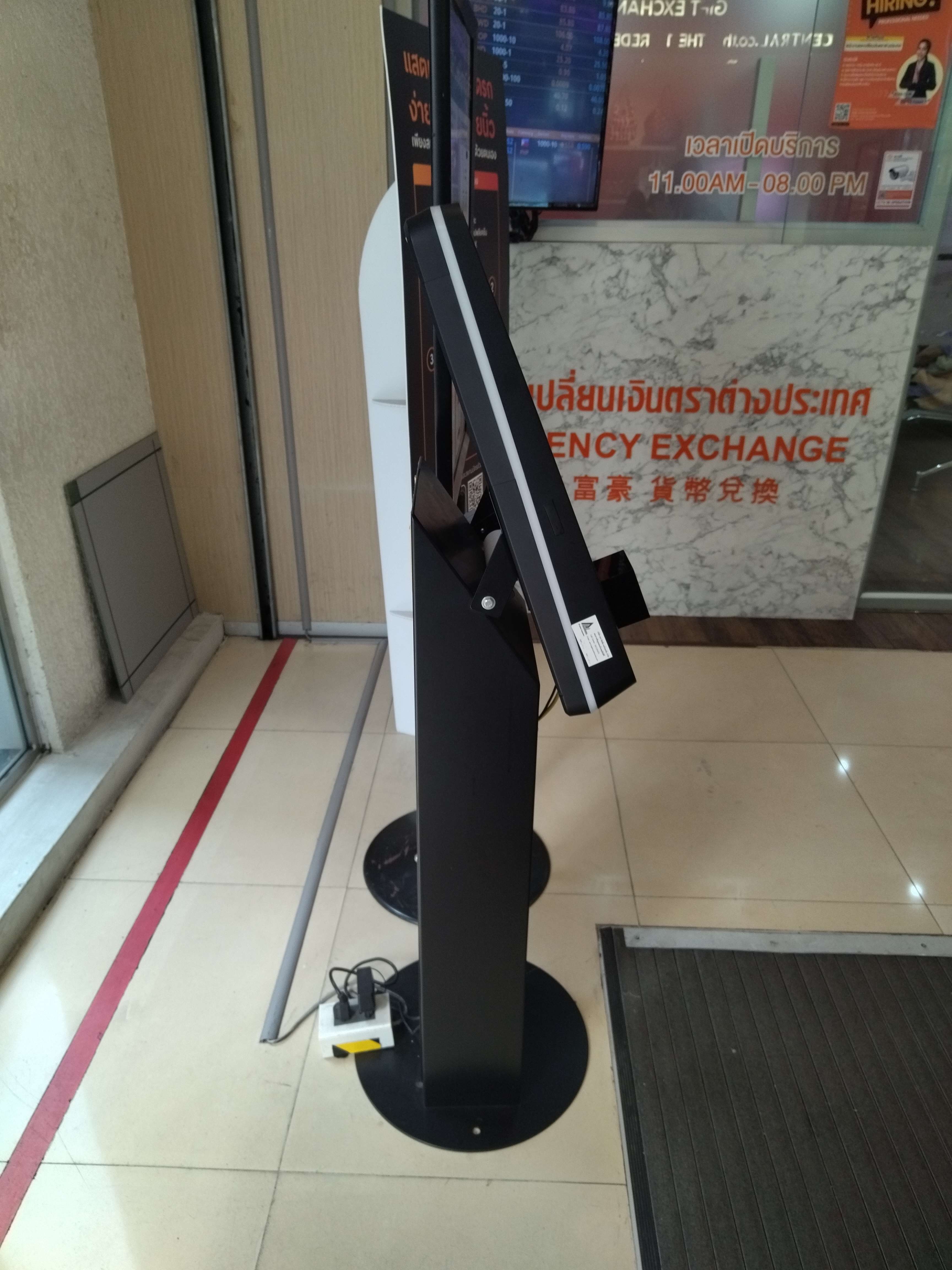 商場(chǎng)免停車費(fèi)取票機(jī)